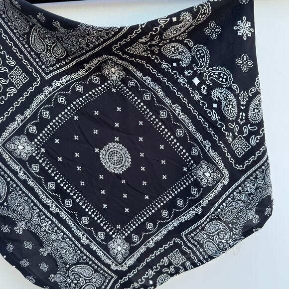 POL Black Paisley Bandana Tie Back Cropped Tank Size Small NWOT - Picture 5 of 5